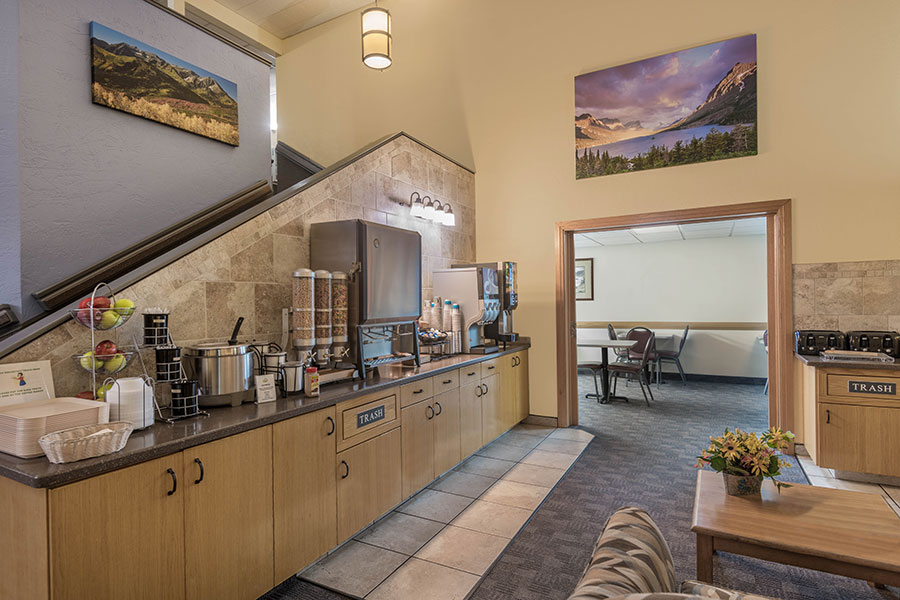 breakfast buffet display